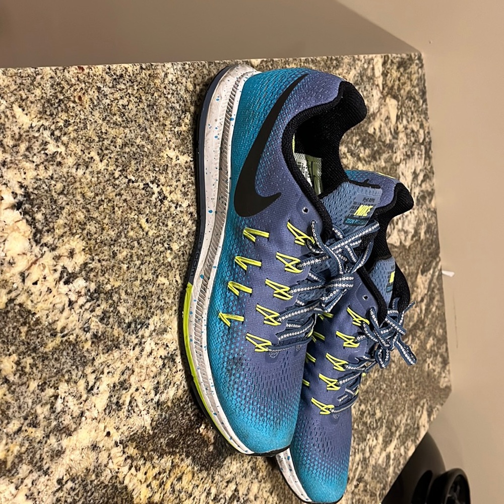 Nike Zoom Pegasis 33 Shield Running Shoes, Blues/Black, Women’s Size 11